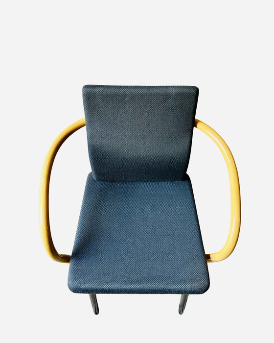 Image 1 of 4x Mandarin stoel van Ettore Sottsass voor Knoll, 1986 - Blauwe stof, armleuningen in bamboelook