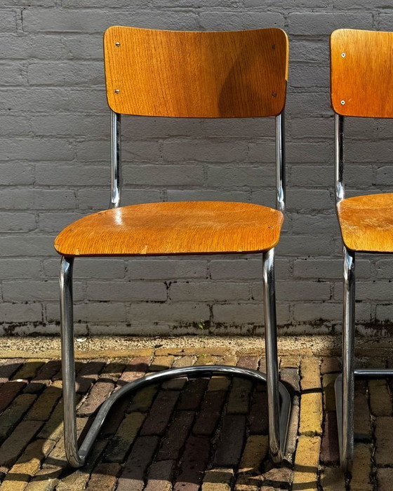 Image 1 of 2 sedie con struttura tubolare dal design vintage