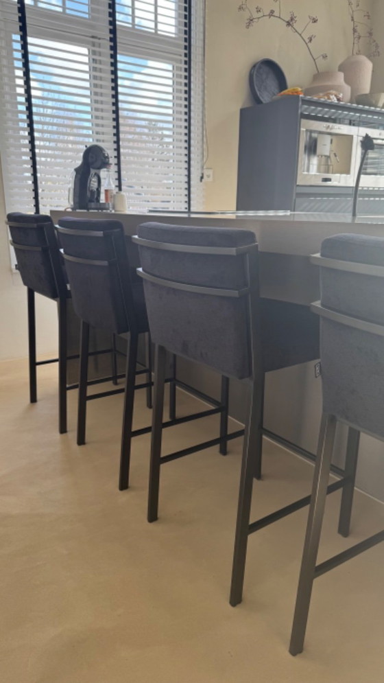 Image 1 of Set di 4 sgabelli da bar Eichholtz Scott neri