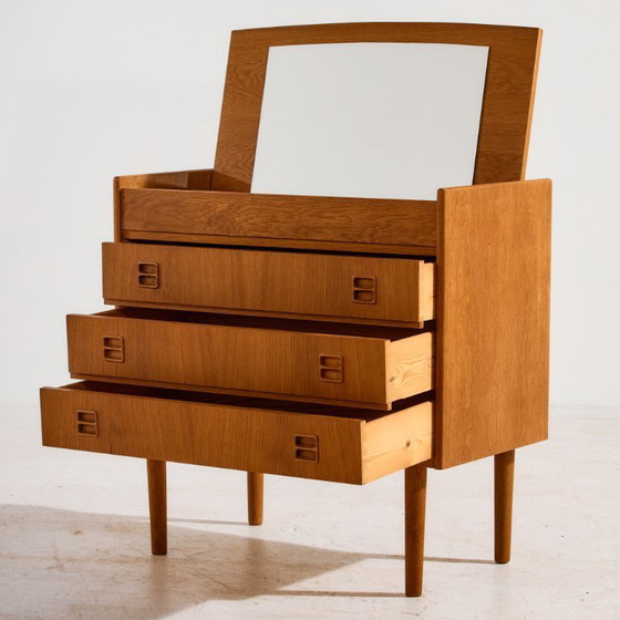 Image 1 of MK11136 Tocador de roble restaurado