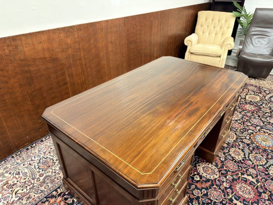 Scrivania inglese classica con sedia da ufficio – Scrivanie, Leather, Wood (photo 14 of 22)