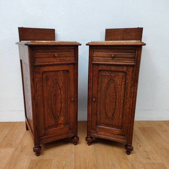 Image 1 of Set di comodini antichi vintage con piano in marmo