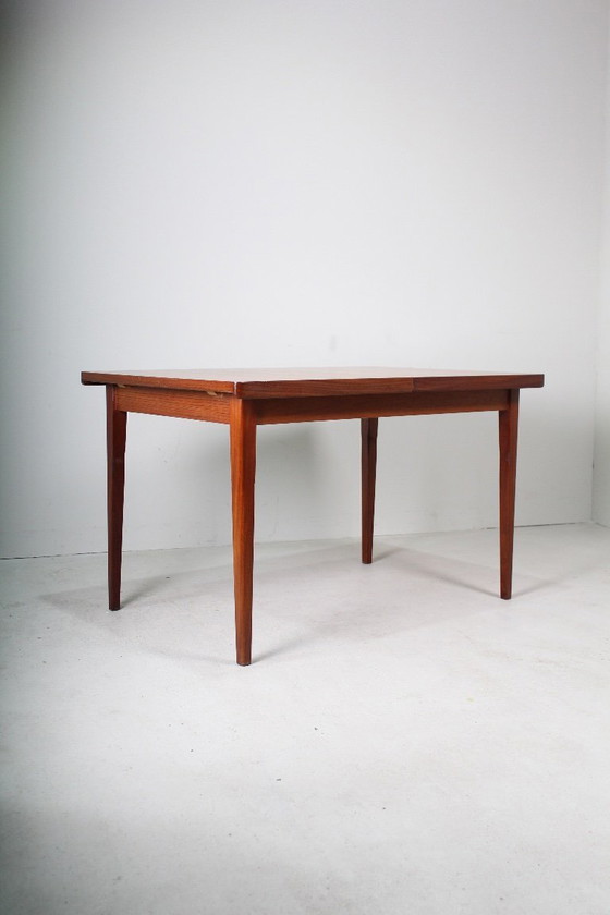 Image 1 of Tavolo da pranzo vintage in teak (allungabile)