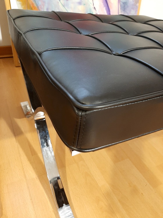 Image 1 of Knoll Set Barcelona New-Never Used Black Leather Design by Ludwig Mies Van Der Rohe and Lilly Reich (1929)