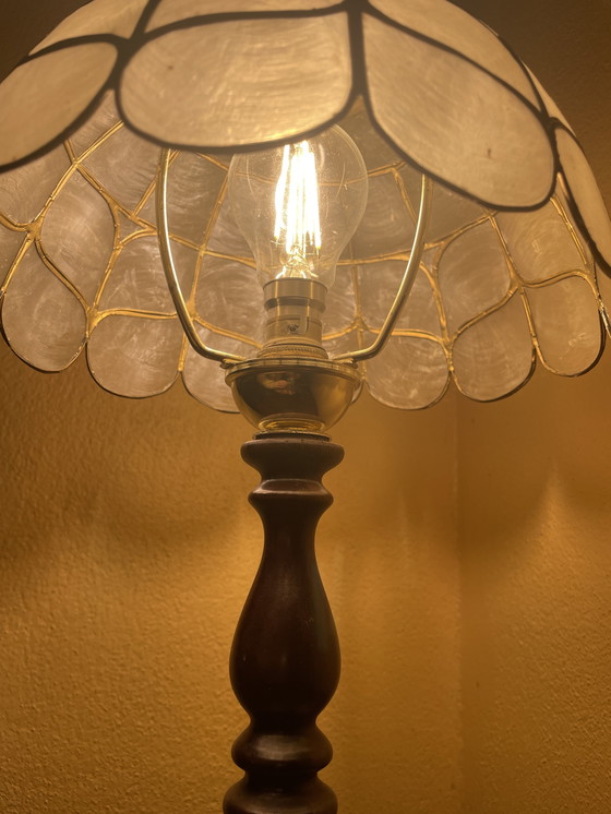 Image 1 of Tiffany stijl tafellamp glas-in-lood 