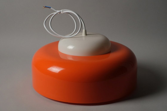 Fagerhults Belysning Suspension, Acrylique Orange et Blanc, Design Space Age des années 1960, Suède. (photo 8 of 11)
