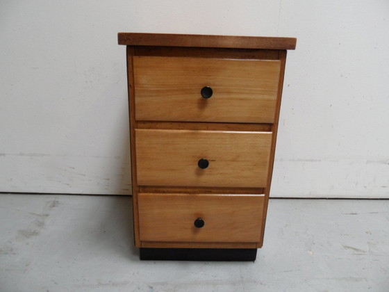 Image 1 of Commode vintage de l'école