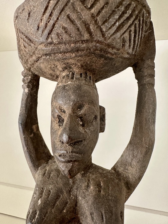 Image 1 of Portatore di scala degli Yoruba