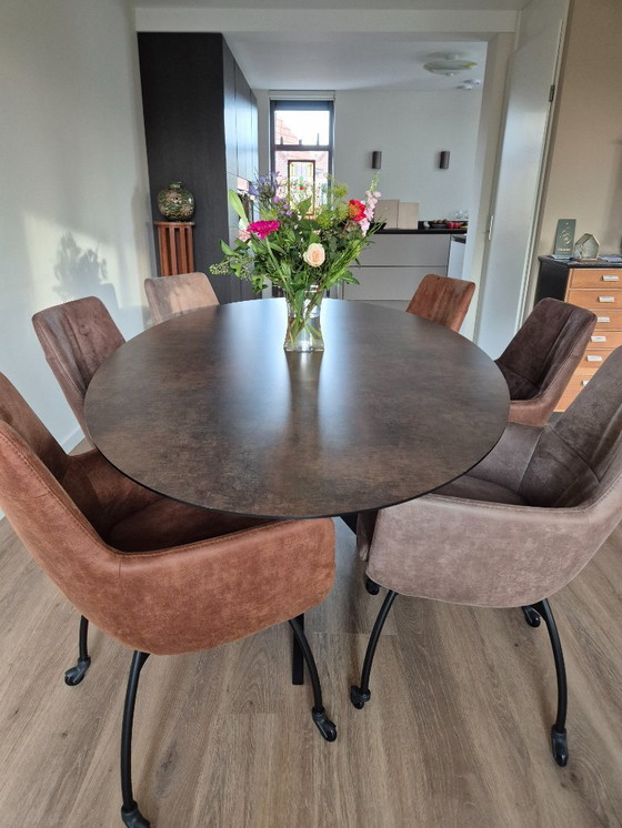 Image 1 of table à manger ovale