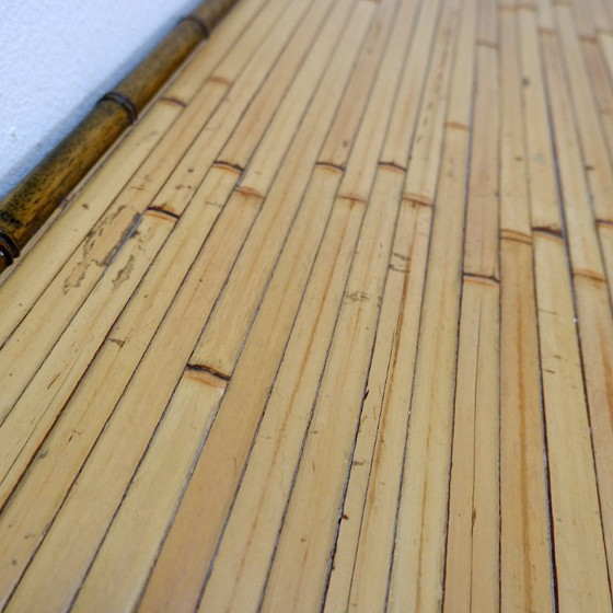 Image 1 of Commode en bambou à 2 portes et 2 tiroirs - poignées en laiton, vers 1960