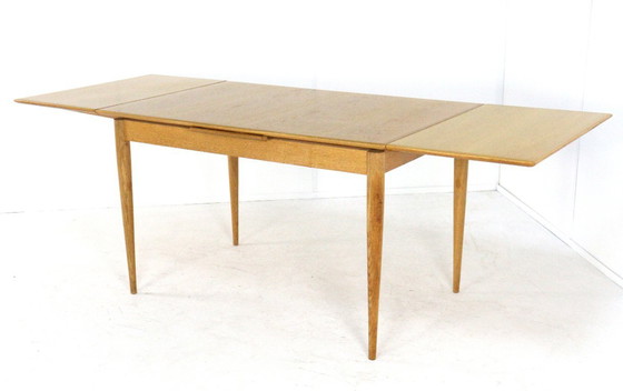 Image 1 of Table de salle à manger rectangulaire extensible « Embsen » vintage