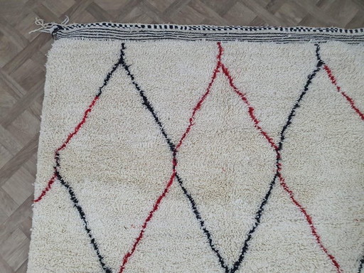 Alfombra bereber tradicional hecha a mano, tamaño 150/250 cm.