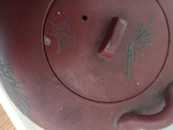 Image 1 of Tetera coleccionable de Yixing (Zisha) - Arcilla roja - Caligrafía grabada a mano - 20 cm