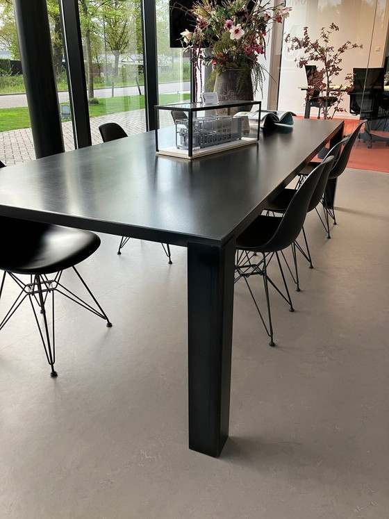 Image 1 of Sheet steel table with Vitra chairs
