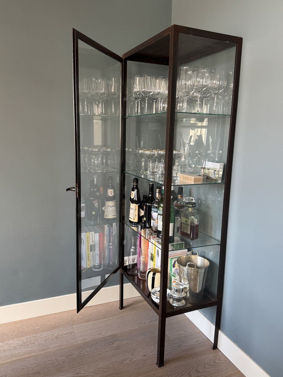 Image 1 of Vitrinakast Neef Louis Design