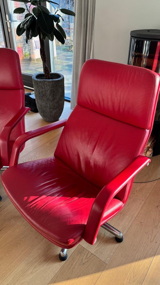 Image 1 of Artifort F154 rote Ledersessel (2x) mit Fußhocker