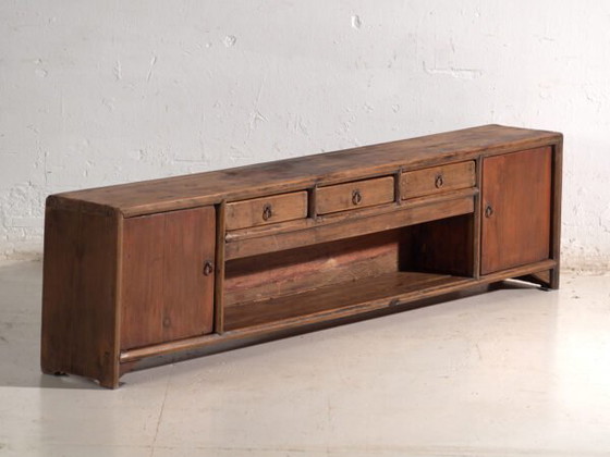 Antique low cabinet in pine wood – China, circa 1900 – Storage cabinet, Iron (photo 6 of 40)
