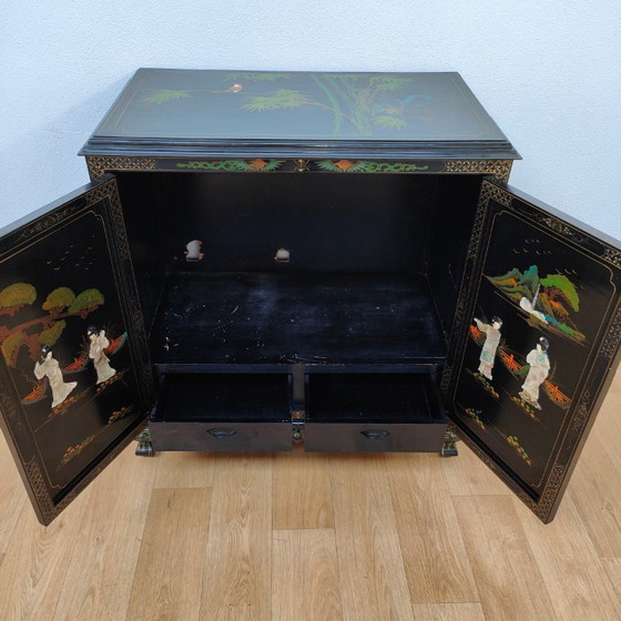 Image 1 of Vintage Antique Chinese bridal cabinet sideboard Chinoiserie cabinet