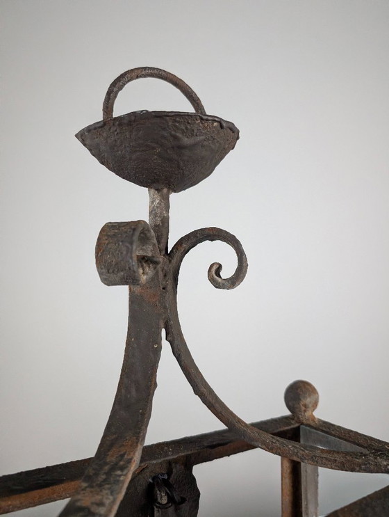 Image 1 of Lanterna in ferro battuto con pannelli in vetro, motivi fogliati