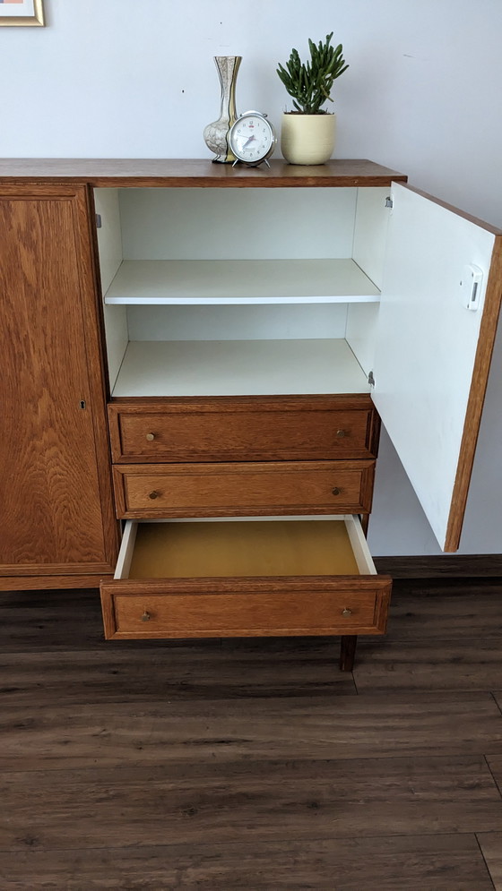 Image 1 of Credenza alta in stile vintage scandinavo