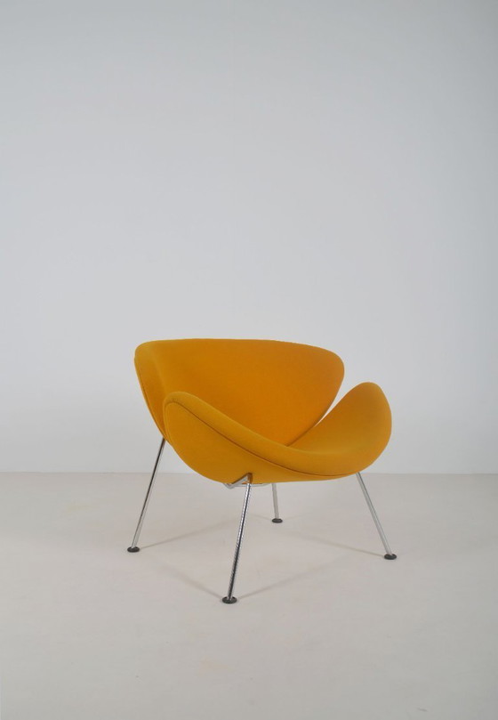 Image 1 of Rodaja de naranja F437 diseñada por Pierre Paulin para Artifort.