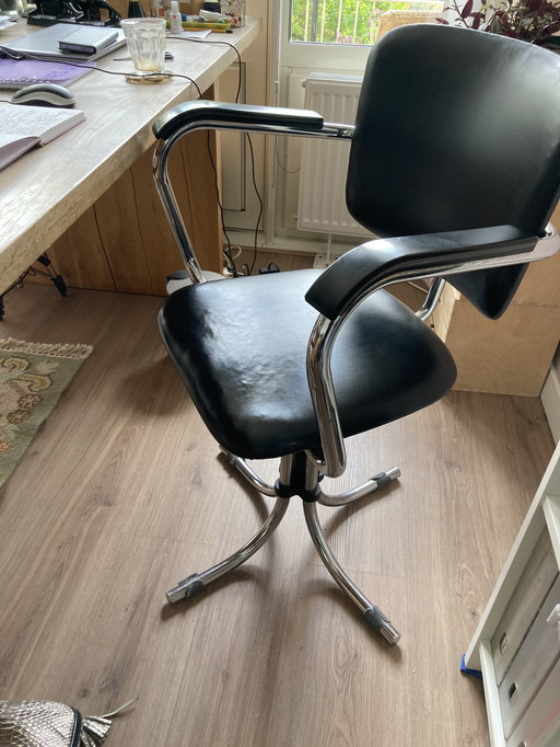 Chaise de bureau vintage Gispen 5252, cuir Skai, dossier en bakélite