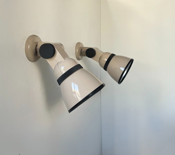 Image 1 of Paire d'appliques vintage orientable, métal laqué beige, Lita, France 1980