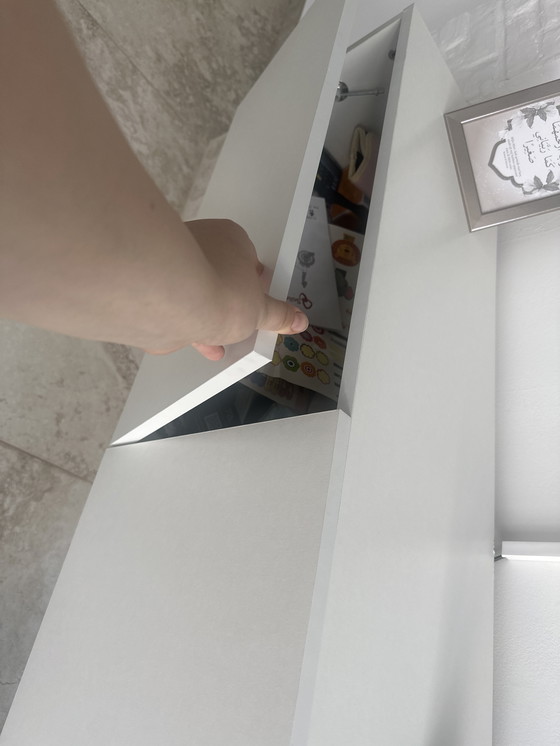 Image 1 of Wit TV Kast