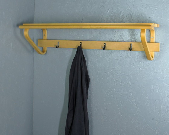 Image 1 of Alvar Aalto (1898-1976) - Modelo: 109C - Artek, Finlandia - 1936/1980