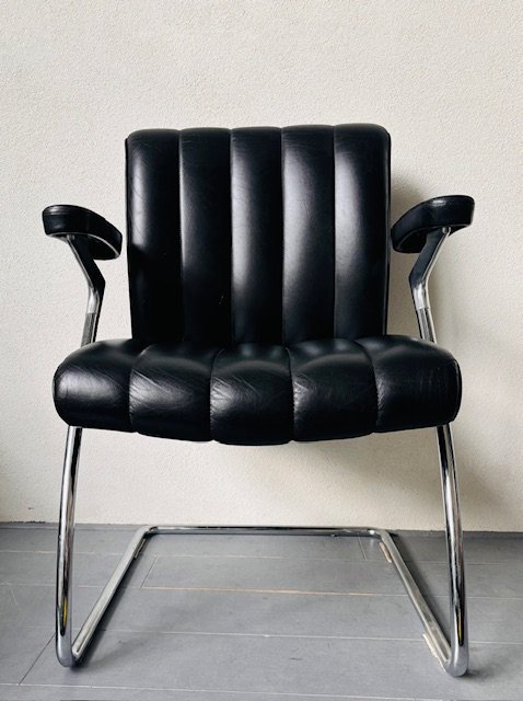 Image 1 of Walter Knoll Art Collection Armchair