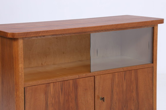 Image 1 of Vintage ladekast met glazen deuren jaren 60 | Mid Century vitrinekast gangkast | Retro jaren 70 hout #06-17