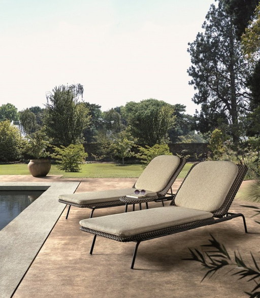 Chaise longue + table d'appoint