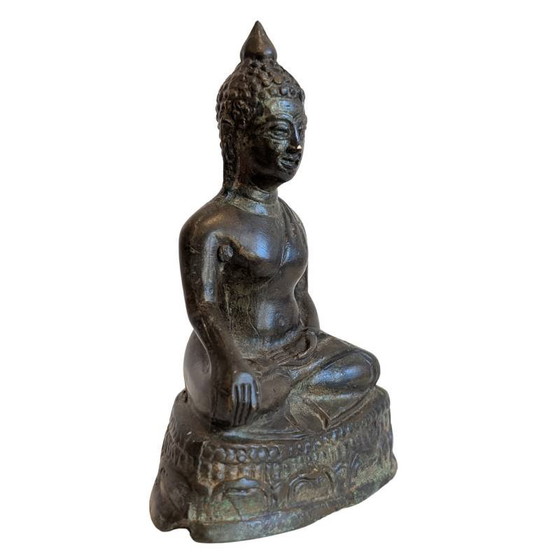 Estatua antigua devocional de Buda de bronce, Sudeste Asiático – lote 149 – Esculturas, Bronze (photo 2 of 8)