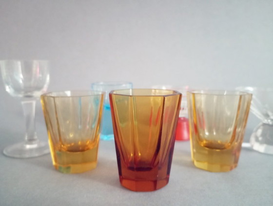 Image 1 of 9x art-déco/Wiener Werkstatte verres à liqueur en cristal 1920-40 Moser etc.