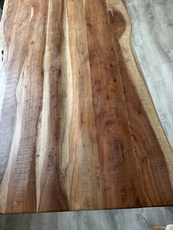 Image 1 of Mesa de tronco de árbol de madera maciza de acacia 240x90/95x77 cm