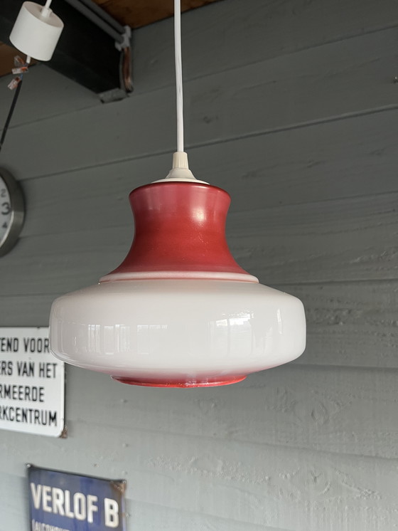 Image 1 of Lampada a sospensione vintage in vetro opalino