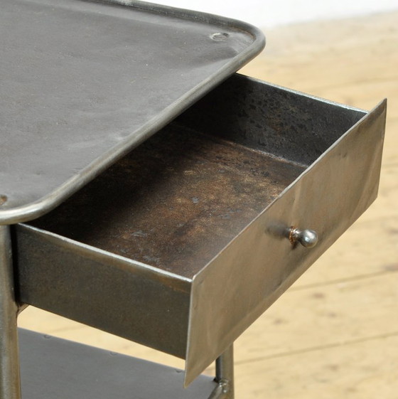 Image 1 of Set ijzeren nachtkastjes, circa 1910