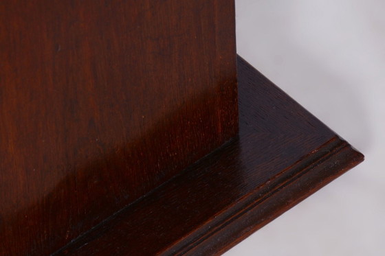 Restored Art Deco Round Small Table, Oak, Veneer, Czech, 1920s – Side tables, Wood (photo 5 of 8)