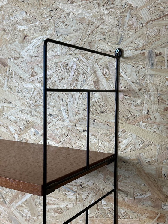 Image 1 of Anni '60-'70 scaffale in teak Scaffale a muro WHB Germania Scaffale a corda Design danese