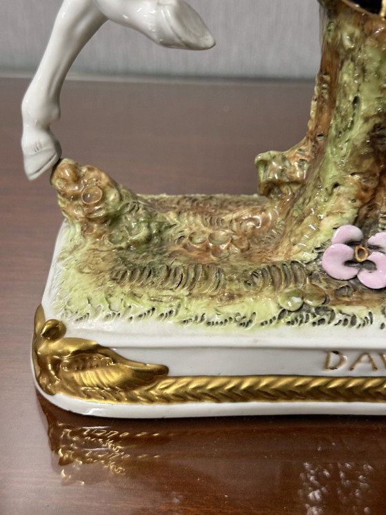 Image 1 of Statue équestre en porcelaine