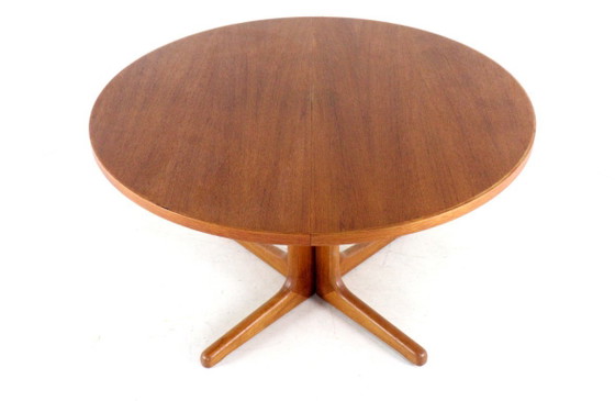 Image 1 of Tavolo da pranzo rotondo allungabile 2x di S. Burchardt Nielsen, design vintage danese.