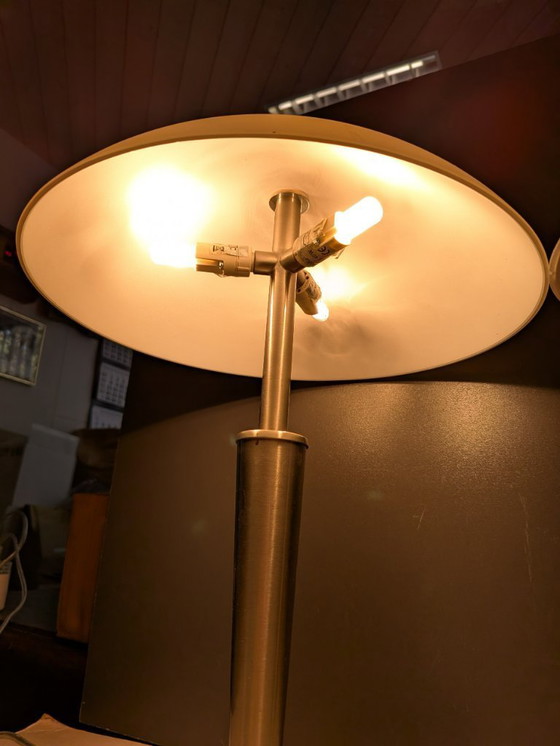 Image 1 of Set (2) bureau, tafel-, of nachtkast-lampen. Vintage design.