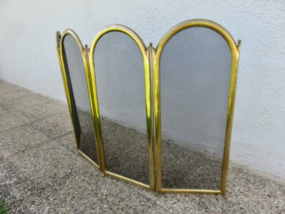 Image 1 of Pantalla para chimenea, protector contra chispas, de latón dorado con 4 paneles plegables, Francia, 1950.