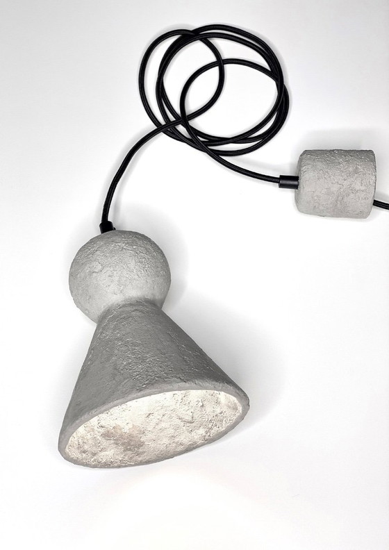 Image 1 of LOVER 02 Designer-Pendelleuchte von Rodrigo Vairinhos "NEO", Mineralbeton