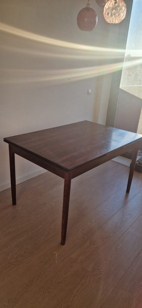 Image 1 of Extendable dining table