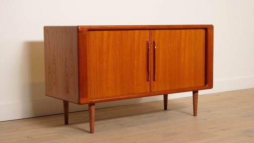 Vintage sideboard with sliding doors | Audio furniture | Teak