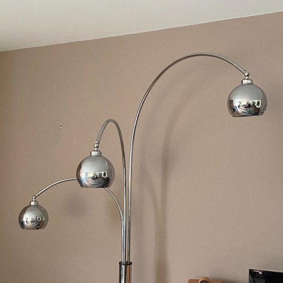 Lampada da terra "Mughetto" di Goffredo REGGIANI. 1970. – Lampade da terra, Metal (photo 6 of 8)