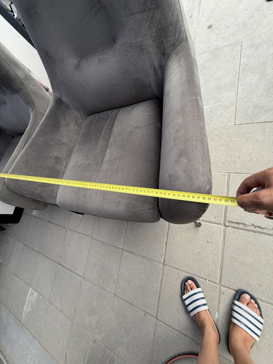 Image 1 of 2 Designer-Sessel aus Samt von Goossens