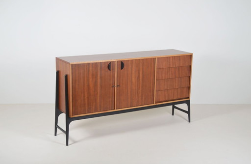 Sideboard ontworpen door Alfred Hendrickx voor Belform, jaren '50