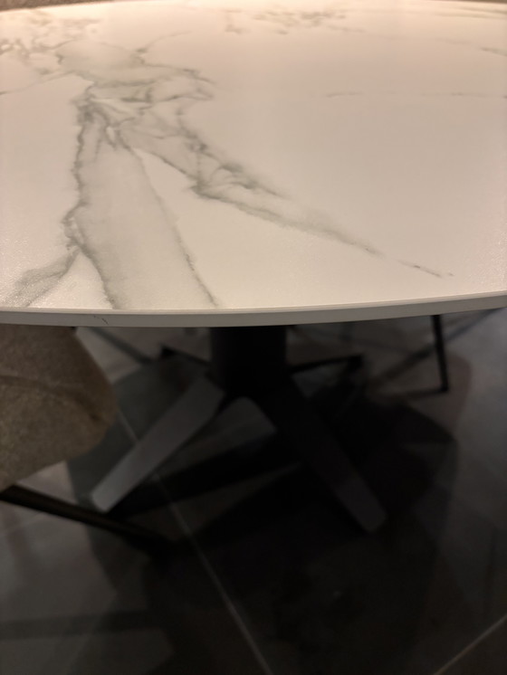 Image 1 of Bert Plantagie ronde Dekton tafel